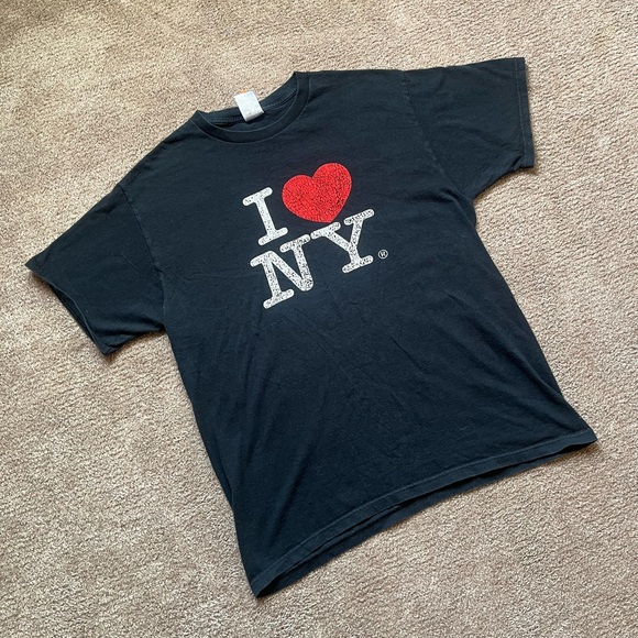 VTG 90’s I Love NY Faded Black Tee - Picture 2 of 4